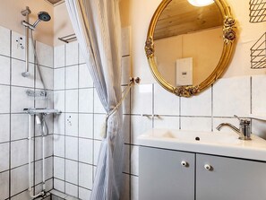 Bathroom - 4 Person Holiday Home in Karrebaeksminde (Karrebæksminde)