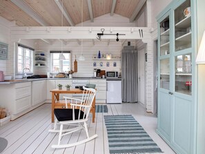 Highchair - 4 Person Holiday Home in Karrebaeksminde (Karrebæksminde)