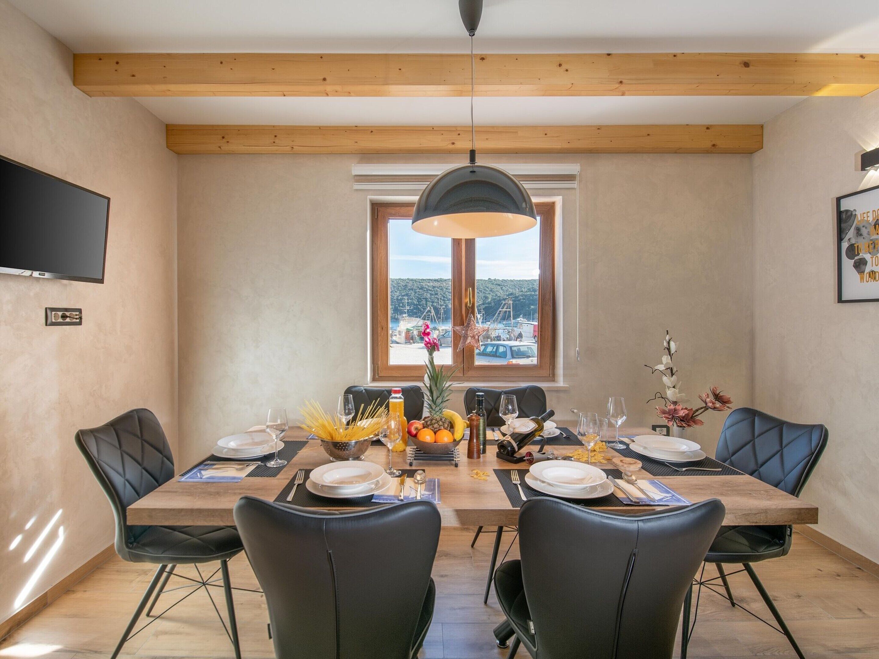 Villa | Dining