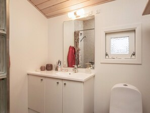 Bathroom - Holiday Home in Pandrup (Pandrup)