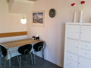House | Dining