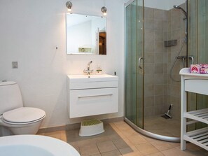 Bathroom - Holiday Home in Rønde (Ronde)