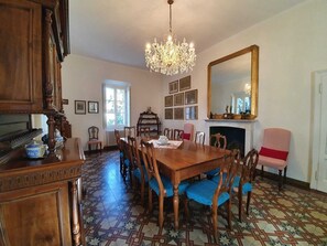 Dining - Belvilla by OYO Villa Eugenia (Dervio)