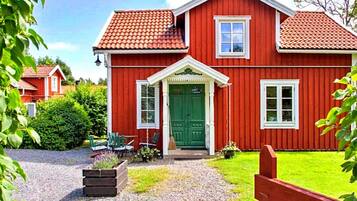 House | Exterior