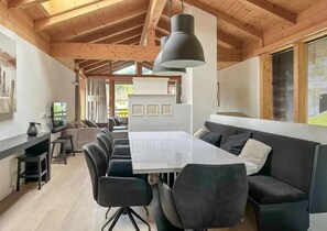 House | Dining
