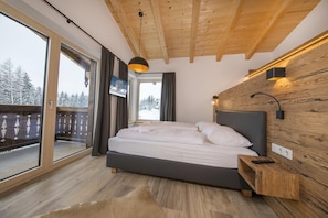 Chalet | 4 bedrooms, bed sheets - Amazing Chalet in Neukirchen near Wildkogel Ski Arena (Neukirchen am Grossvenediger)