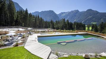 Chalet | Pool | Outdoor pool