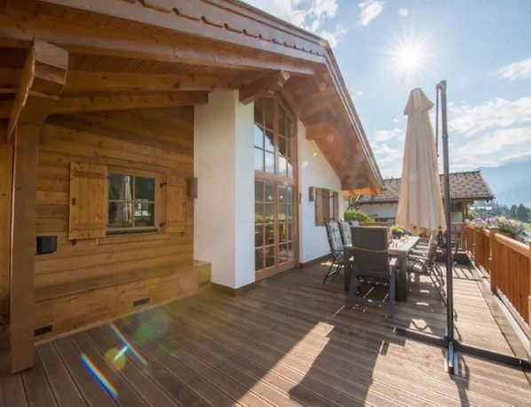 House | Balcony