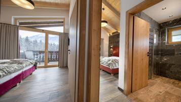 Chalet | 4 kamar tidur dan dilengkapi dengan perabotan berbeda-beda