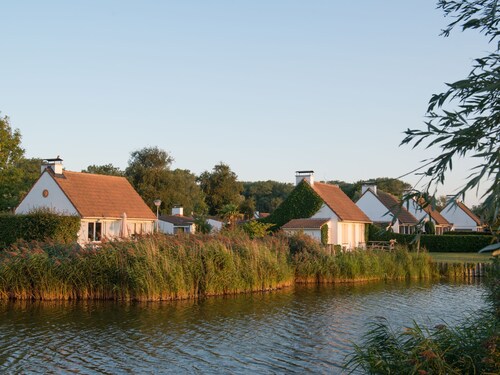 Nice Holiday Home with Dishwasher near Sea