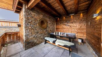 Chalet | Outdoor dining