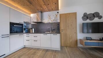 Chalet | Private kitchen | Electric kettle