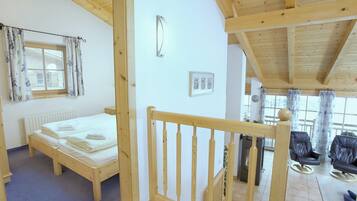 Chalet | 4 bedrooms, bed sheets