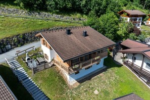 House | Exterior - Cozy Chalet with Sauna near Königsleiten (Wald im Pinzgau)