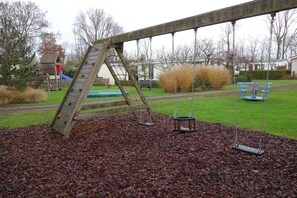 Children’s area - Chalet in Goedereede Near North Sea Beach (Goedereede)
