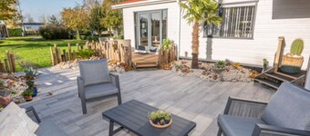 Chalet in Goedereede Near North Sea Beach