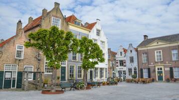 House | Pemandangan dari hartanah