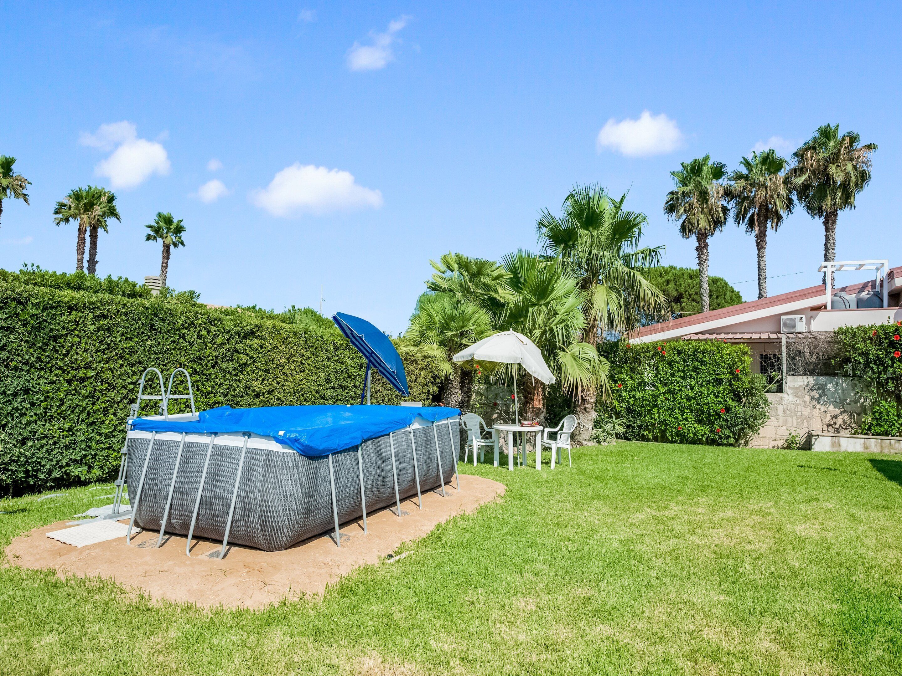 Casa | Alberca | Alberca techada y alberca al aire libre