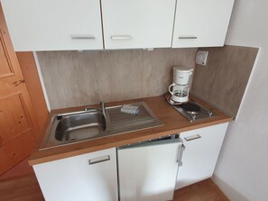 Apartment | Private kitchen - Beautiful Apartment in Zell am Ziller With Balcony (Gerlosberg)