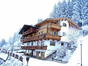 Exterior - Beautiful Apartment in Zell am Ziller With Balcony (Gerlosberg)