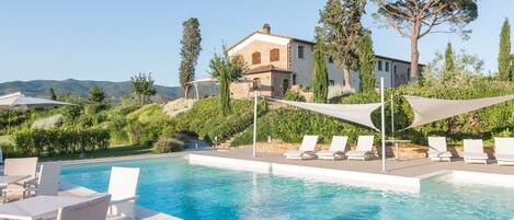 House | Pool