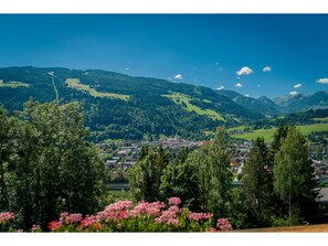 Bed sheets - Beautiful Holiday Home in Schladming With Balcony (Schladming)