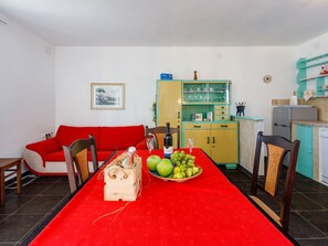 Dining - Adorable Home With Swimming Pool and Covered Terrace (Dobrinj)