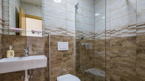 Unclassified image, 5 of 27, button - Comfortable Holiday Home With Swimming Pool & Sea View (Vinodol)