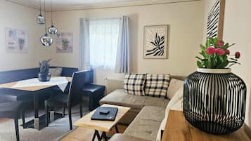 Apartment | Living room