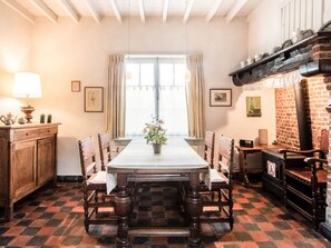 Dining - Tasteful Holiday Home in Bornem With Terrace (Bornem)