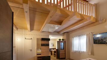 Apartment | 2 bedrooms, individually furnished, WiFi, bed sheets