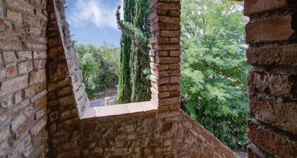 Varna Charm: Tuscan Getaway