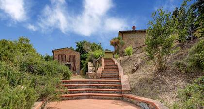 Varna Charm: Tuscan Getaway