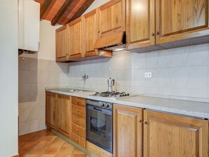 House | Private kitchen | Highchair