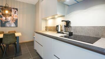 House | Private kitchen | Highchair