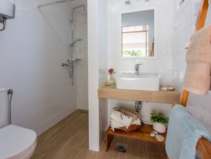 House | Bathroom - Nice Holiday Home in Drivenik With Terrace (Vinodol)