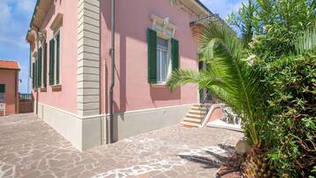 Apartment | Exterior