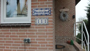 Reception - Waterfront Holiday Home in Veen With Terrace and Lake View (Veen)