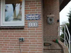 Reception - Waterfront Holiday Home in Veen With Terrace and Lake View (Veen)
