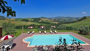 Outdoor pool - Belvilla by OYO Casalelucy (Pergola)