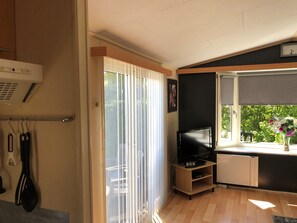 ชาเลท์ | ห้องนั่งเล่น | ทีวี