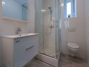 Apartment | Bathroom