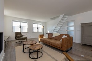 House | Living room - Holiday Home for 8 near Seaside Resort of Oostkapelle-Vrouwenpolder (Serooskerke)