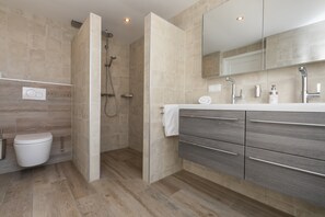House | Bathroom - Holiday Home for 8 near Seaside Resort of Oostkapelle-Vrouwenpolder (Serooskerke)