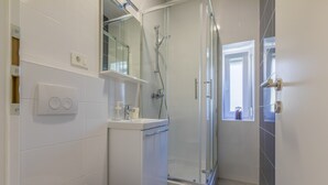 Unclassified image, 5 of 20, button - Comfortable Apartment With Pool and Large Covered Terrace (Crikvenica)