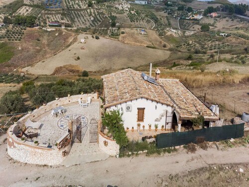 Heritage Cottage in Cianciana With Terrace