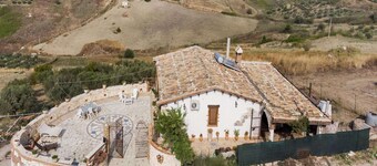 Heritage Cottage in Cianciana With Terrace