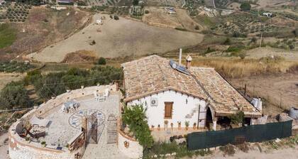 Heritage Cottage in Cianciana With Terrace