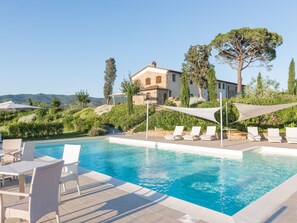 House | Pool | Outdoor pool - Belvilla by OYO Pergola (Vinci)