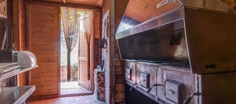 Belvilla by OYO Hillside Villa With Pool